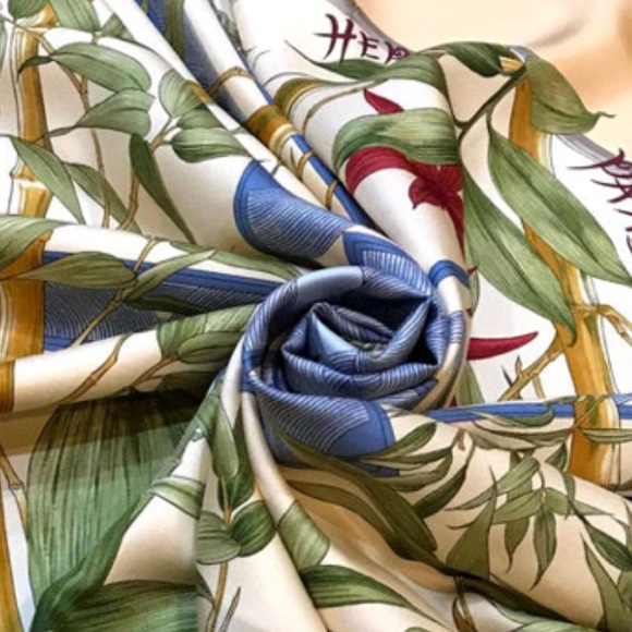 Hermès scarf - Picture 2 of 7